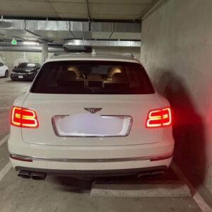 2019 Bentley Bentayga · V8 Sport/ Striker car